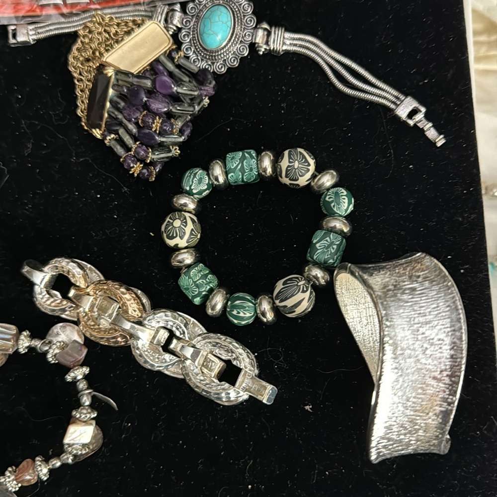 Lot of bracelets - Picture 6 of 8